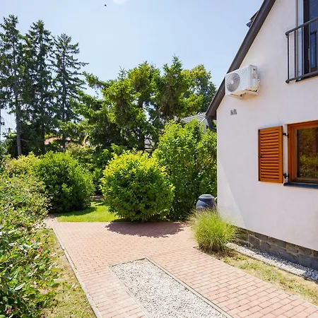 Clarissa By Interhome בית נופש *