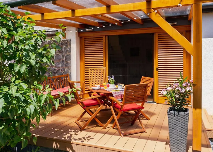 Clarissa By Interhome * בלטונאקאלי